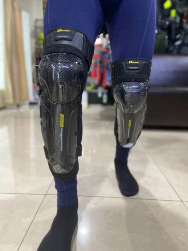 Ones Again Наколенники Carbon Fiber Force в Ростове-на-Дону